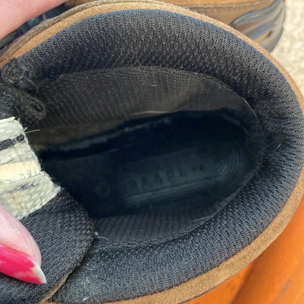 Merrell Hiking Boots Very Worn With A Lot of FLAWS Leather (Unsure of Size)AS-IS
